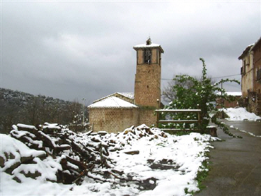 Iglesia de planta romnica de Ledesma de la Cogolla en La Rioja (Espaa)